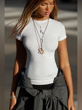 Joah Brown Crewneck Tee in White Rib Size S/M